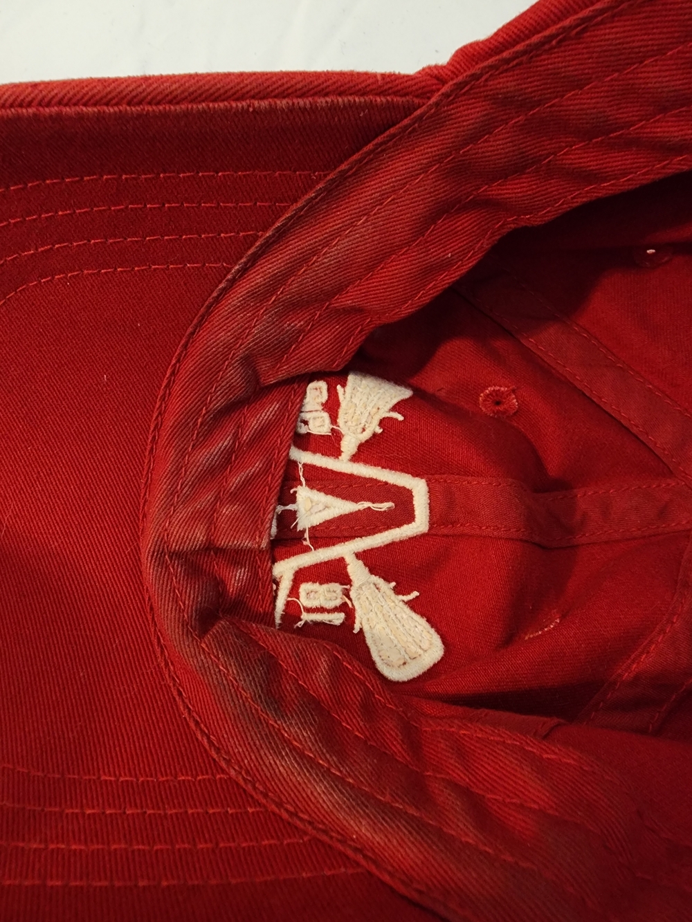 Abercrombie & Fitch Red Cotton Baseball Cap Unisex - Picture 6 of 6